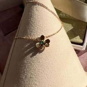 Van Cleef & Arpels Frivole pendant, mini model